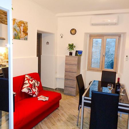 Ferienwohnung 'Al Vico Dante' Loceri Exterior foto